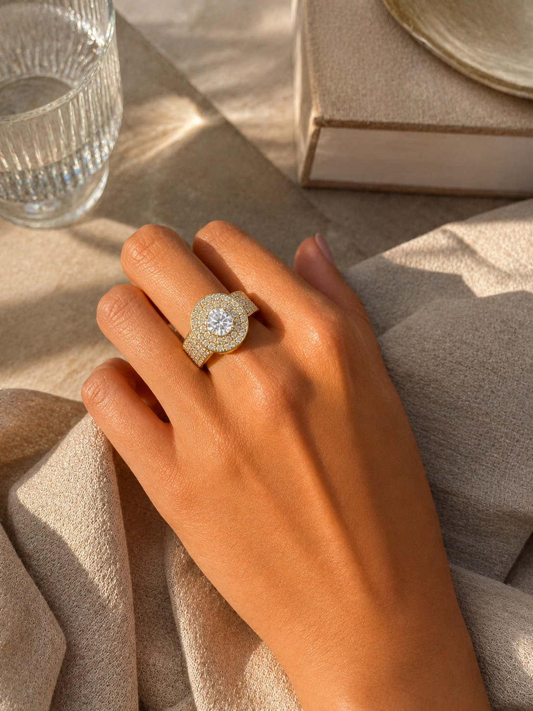 "Zirkonia" Goudkleurige Ring