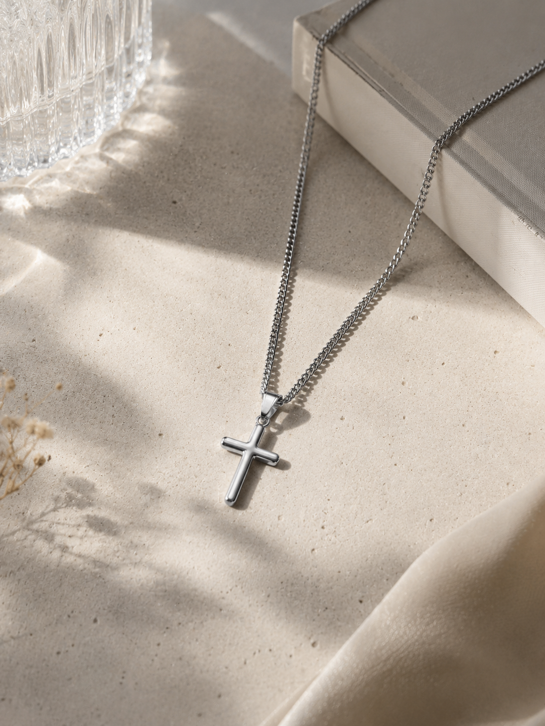 "Clean Cross" Zilverkleurige Hanger